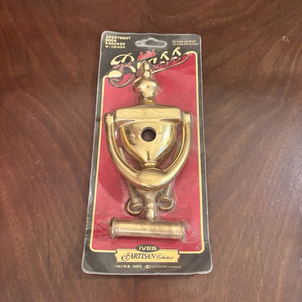 Vintage 1983 H.B. Ives Solid Brass Apartment Door Knocker Viewer NOS Artisan